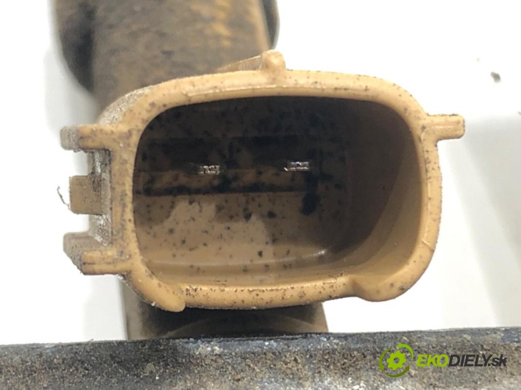 TOYOTA AURIS (_E15_) 2006 - 2012    1.6 (ZRE151_) 97 kW [132 KM] benzyna 2009 - 2012  Lišta vstrekovacia 23250-0T030 (Vstrekovacie lišty)