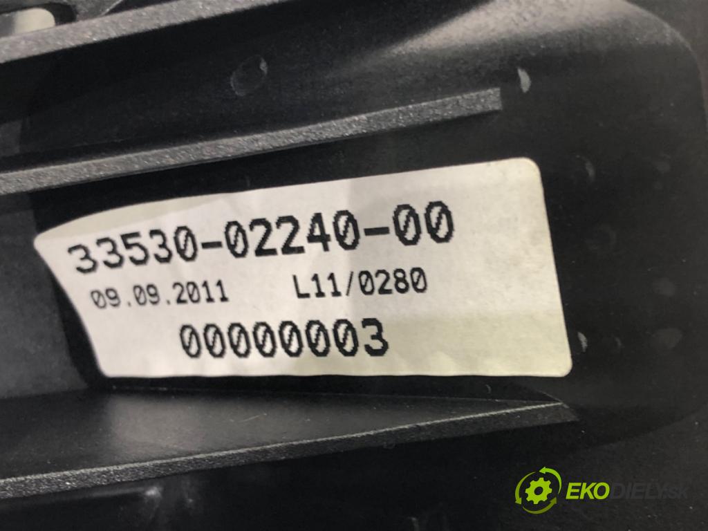 TOYOTA AURIS (_E15_) 2006 - 2012    1.6 (ZRE151_) 97 kW [132 KM] benzyna 2009 - 2012  Kulisa 33530-02240-00 (Rýchlostné páky / kulisy)