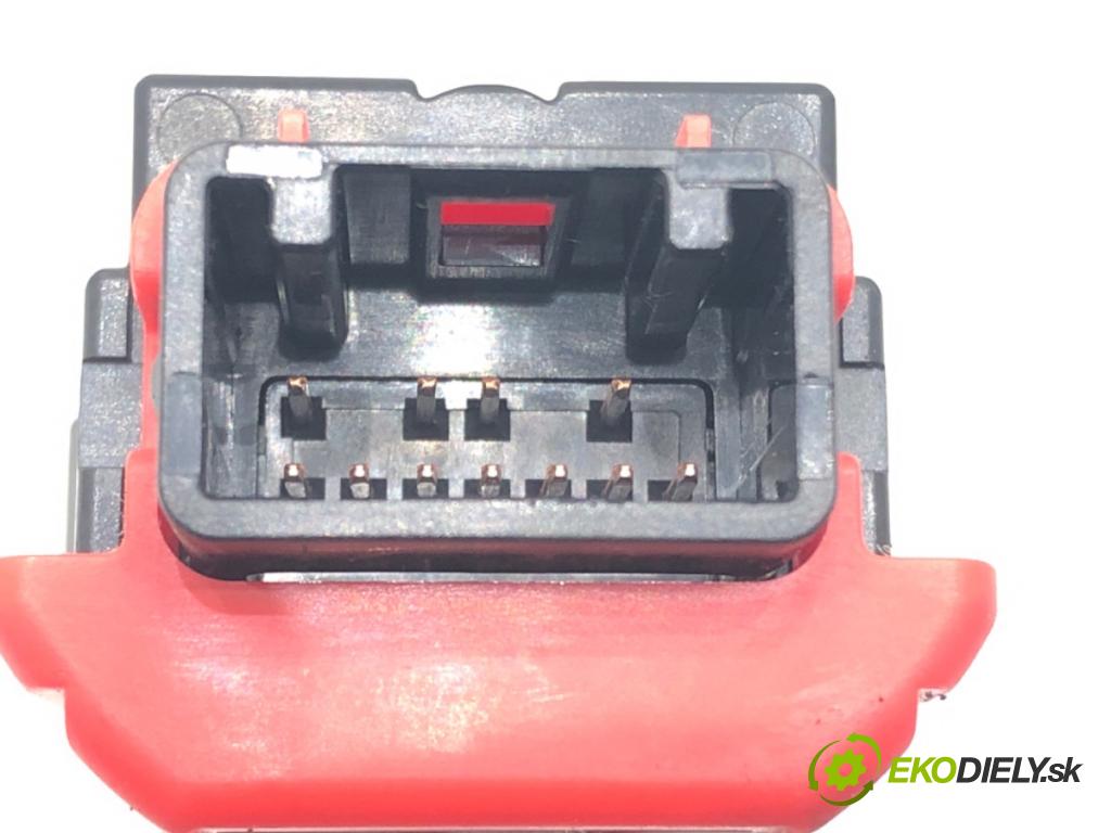 TOYOTA AURIS (_E15_) 2006 - 2012    1.6 (ZRE151_) 97 kW [132 KM] benzyna 2009 - 2012  vypínač Start brzdových svetiel 15A8541 (Prepínače, spínače, tlačidlá a ovládače kúrenia)