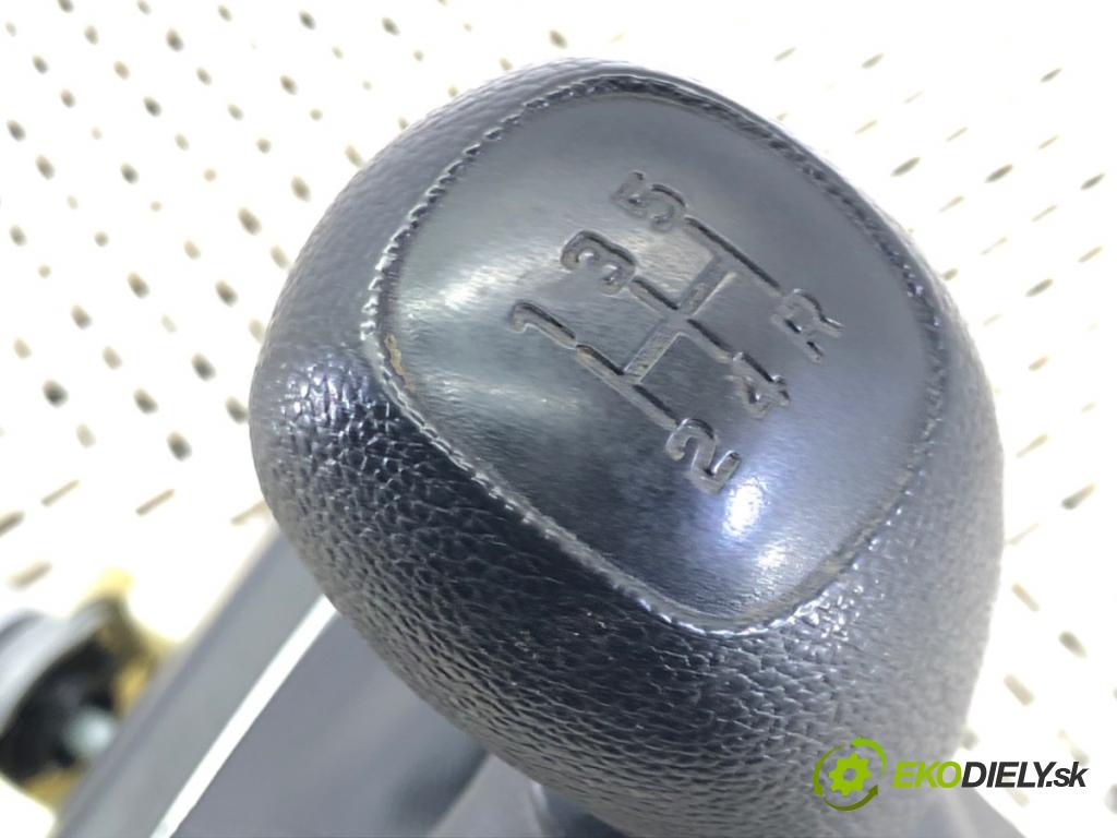 HYUNDAI i20 II (GB, IB) 2014 - 2022    1.2 61 kW [83 KM] benzyna 2014 - 2022  Kulisa  (Rýchlostné páky / kulisy)