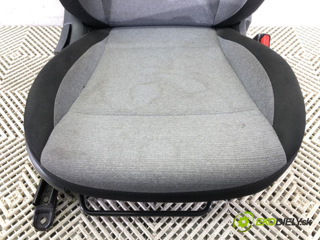 HYUNDAI i20 II (GB, IB) 2014 - 2022    1.2 61 kW [83 KM] benzyna 2014 - 2022  Sedadlo pravy predný