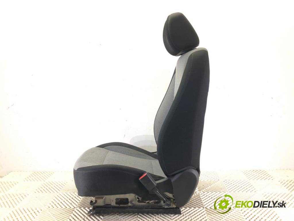 HYUNDAI i20 II (GB, IB) 2014 - 2022    1.2 61 kW [83 KM] benzyna 2014 - 2022  Sedadlo pravy predný