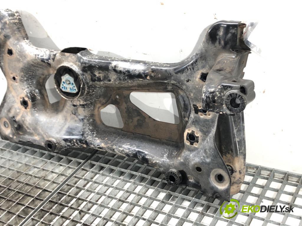 SKODA SUPERB IV Kombi (NZ5) 2023 -    2.0 TDI 110 kW [150 KM] olej napędowy 2023 -  výztuha pod motor 3Q0199315K (Výztuhy přední)