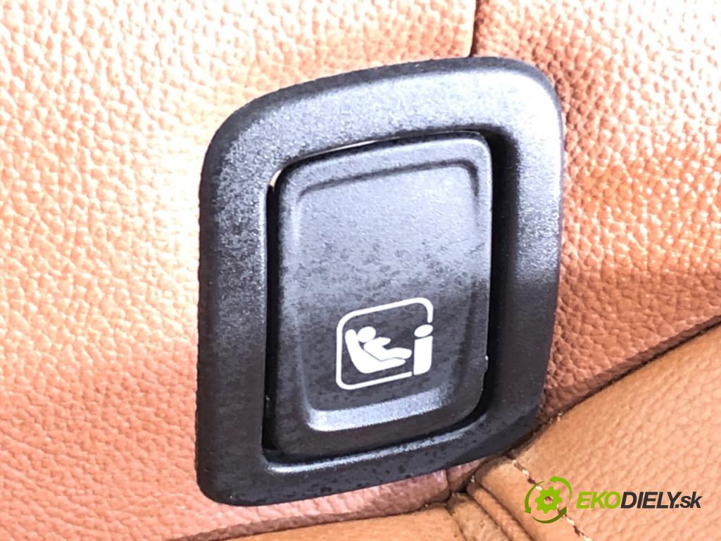 SKODA SUPERB IV Kombi (NZ5) 2023 -    2.0 TDI 110 kW [150 KM] olej napędowy 2023 -  Sedadlo druhý rad