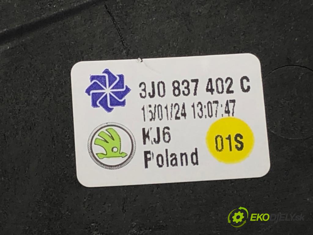 SKODA SUPERB IV Kombi (NZ5) 2023 -    2.0 TDI 110 kW [150 KM] olej napędowy 2023 -  mechanismus okna pravý přední část 3J0837402C