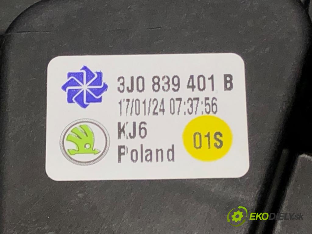 SKODA SUPERB IV Kombi (NZ5) 2023 -    2.0 TDI 110 kW [150 KM] olej napędowy 2023 -  mechanismus okna levý zadní část 3J0839401B