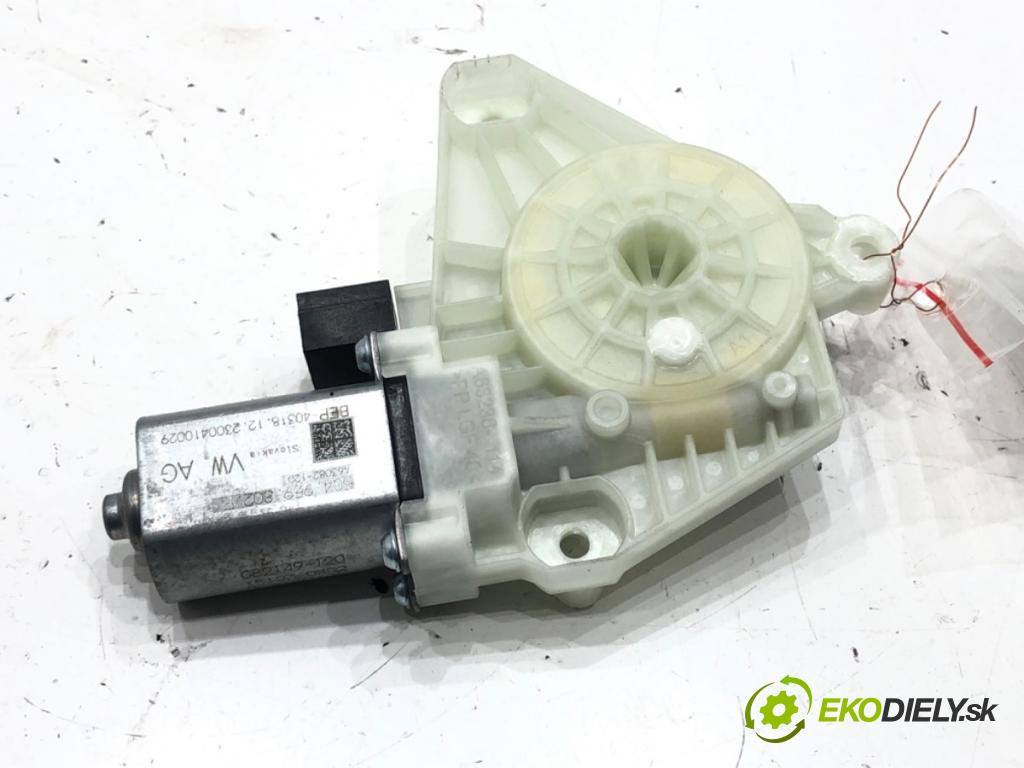 SKODA SUPERB IV Kombi (NZ5) 2023 -    2.0 TDI 110 kW [150 KM] olej napędowy 2023 -  motorek sťahovaní okna zadní část pravý 5Q0959802F (Ostatné)