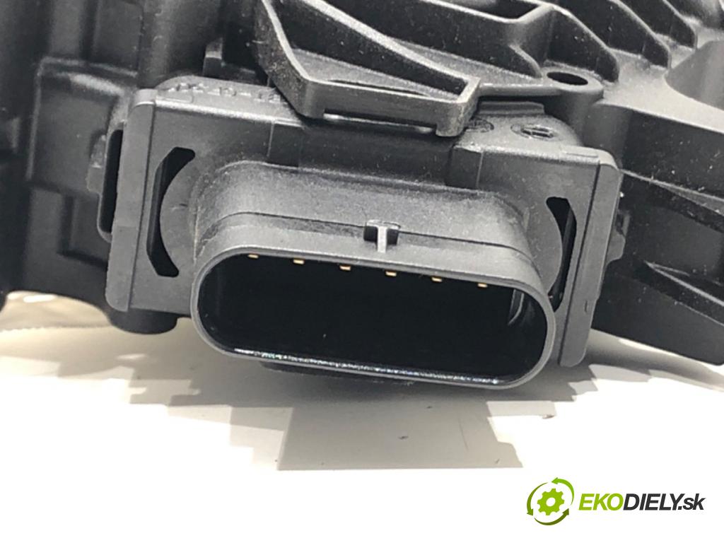 SKODA SUPERB IV Kombi (NZ5) 2023 -    2.0 TDI 110 kW [150 KM] olej napędowy 2023 -  Potenciometer plynu 3WA723503 (Pedále)