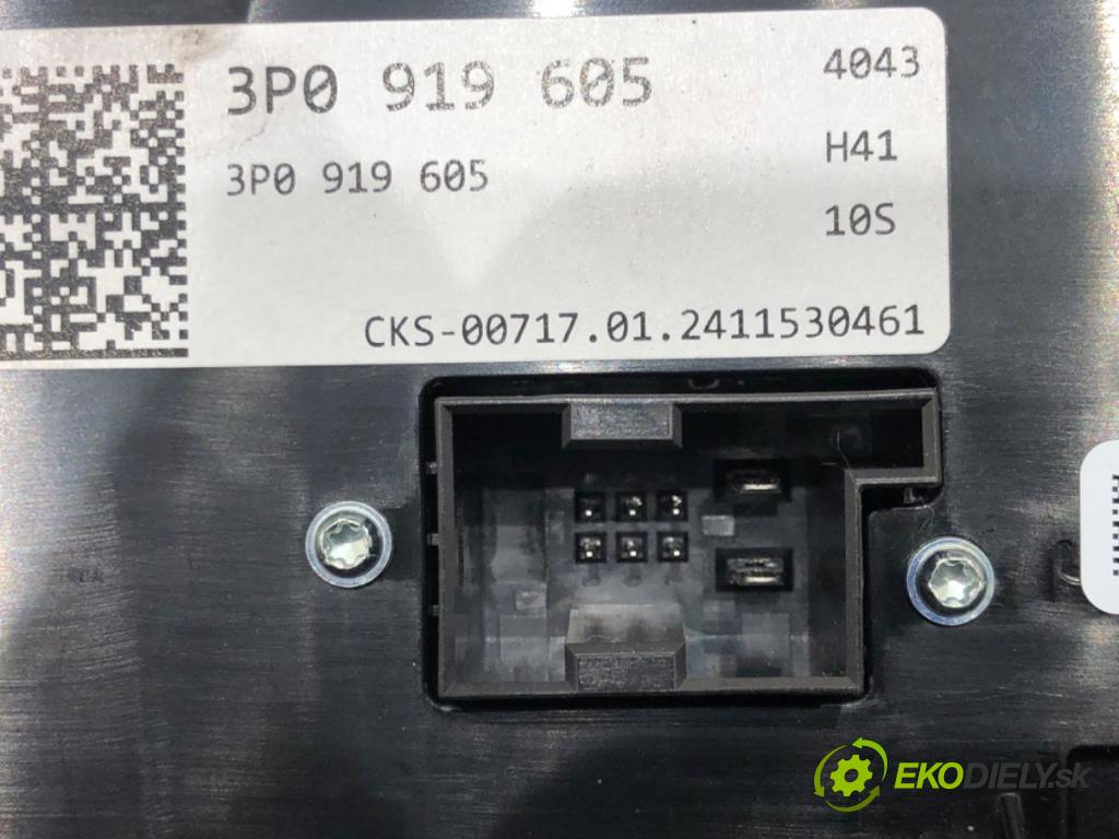 SKODA SUPERB IV Kombi (NZ5) 2023 -    2.0 TDI 110 kW [150 KM] olej napędowy 2023 -  Dislpej navigácie 3P0919605 (Prístrojové dosky, displeje)