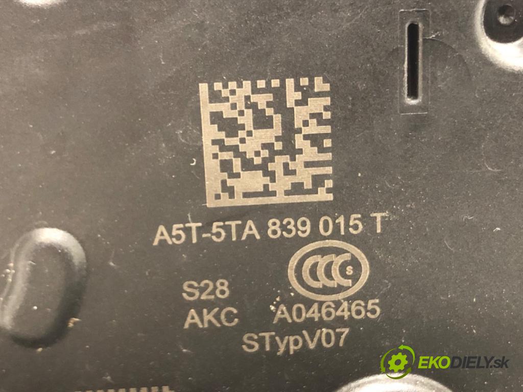 SKODA SUPERB IV Kombi (NZ5) 2023 -    2.0 TDI 110 kW [150 KM] olej napędowy 2023 -  zámok dveře levý zadní část 5TA839015T
