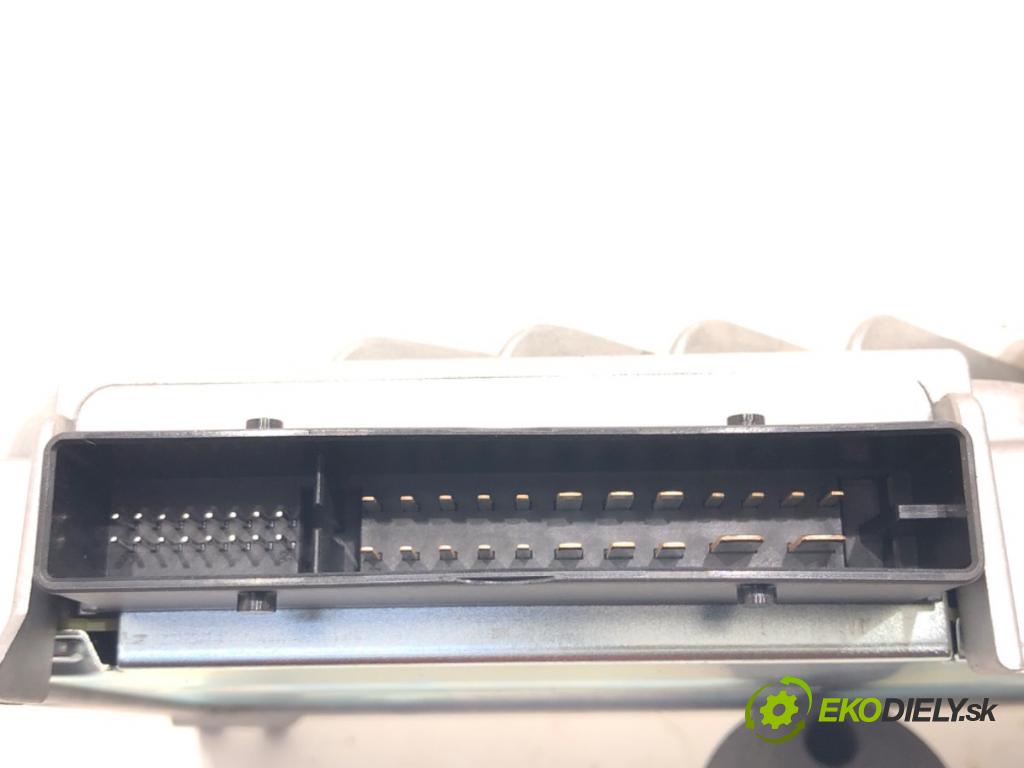 SKODA SUPERB IV Kombi (NZ5) 2023 -    2.0 TDI 110 kW [150 KM] olej napędowy 2023 -  Zosilňovač 3G0035466J (Zosilňovače)