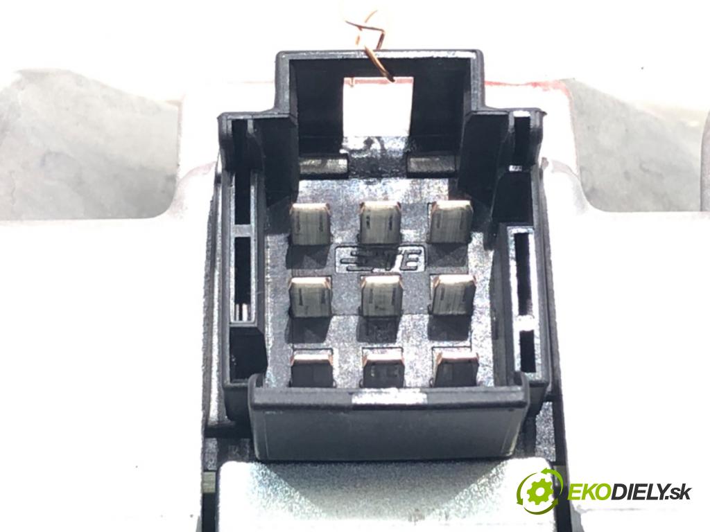 SKODA SUPERB IV Kombi (NZ5) 2023 -    2.0 TDI 110 kW [150 KM] olej napędowy 2023 -  Zosilňovač 3G0035466J (Zosilňovače)