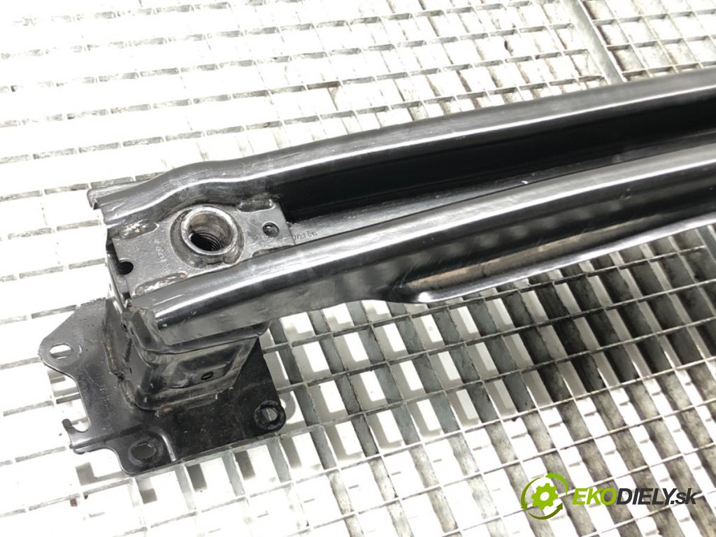 SKODA SUPERB IV Kombi (NZ5) 2023 -    2.0 TDI 110 kW [150 KM] olej napędowy 2023 -  výztuha nárazníka zadní část 3J0807305 (Výztuhy zadní)