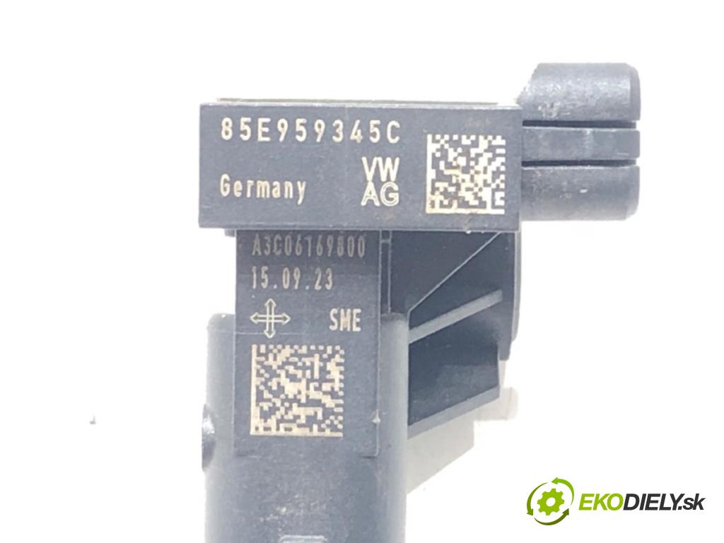 SKODA SUPERB IV Kombi (NZ5) 2023 -    2.0 TDI 110 kW [150 KM] olej napędowy 2023 -  Snímač nárazu 85E959345C (Snímače nárazu)