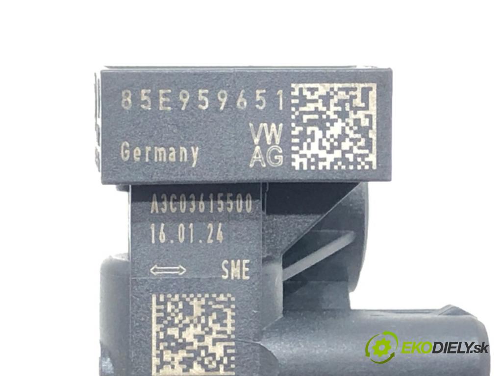 SKODA SUPERB IV Kombi (NZ5) 2023 -    2.0 TDI 110 kW [150 KM] olej napędowy 2023 -  Snímač nárazu 85E959651 (Snímače nárazu)