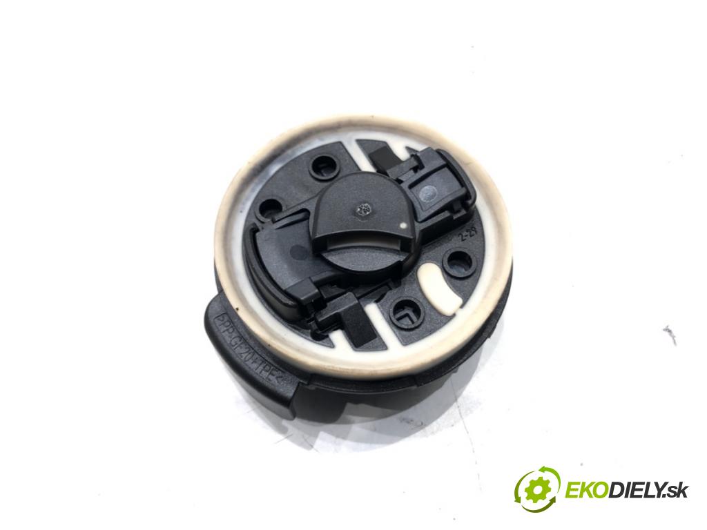 SKODA SUPERB IV Kombi (NZ5) 2023 -    2.0 TDI 110 kW [150 KM] olej napędowy 2023 -  Snímač nárazu 85E959354A (Snímače nárazu)