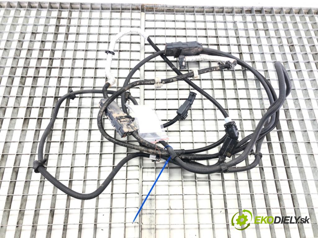 SKODA SUPERB IV Kombi (NZ5) 2023 -    2.0 TDI 110 kW [150 KM] olej napędowy 2023 -  Rúrka ADBLUE: 3Q0131961F