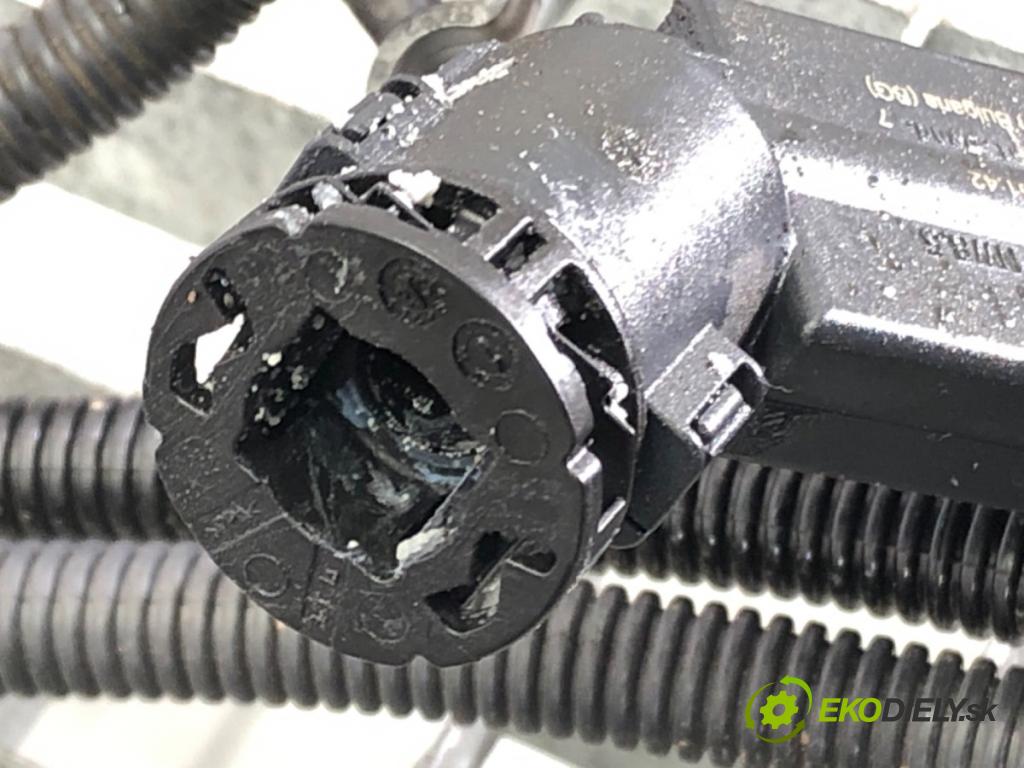 SKODA SUPERB IV Kombi (NZ5) 2023 -    2.0 TDI 110 kW [150 KM] olej napędowy 2023 -  Rúrka ADBLUE: 3Q0131961F