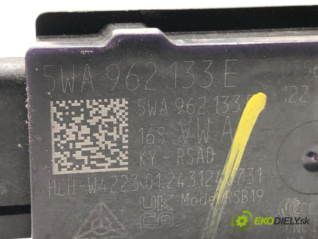 SKODA SUPERB IV Kombi (NZ5) 2023 -    2.0 TDI 110 kW [150 KM] olej napędowy 2023 -  Zosilňovač Antenní: 5WA962133E (Zosilňovače)