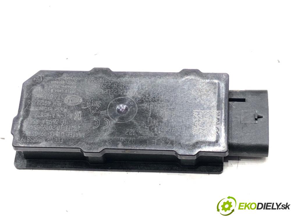 SKODA SUPERB IV Kombi (NZ5) 2023 -    2.0 TDI 110 kW [150 KM] olej napędowy 2023 -  Zosilňovač Antenní: 5WA962133E (Zosilňovače)