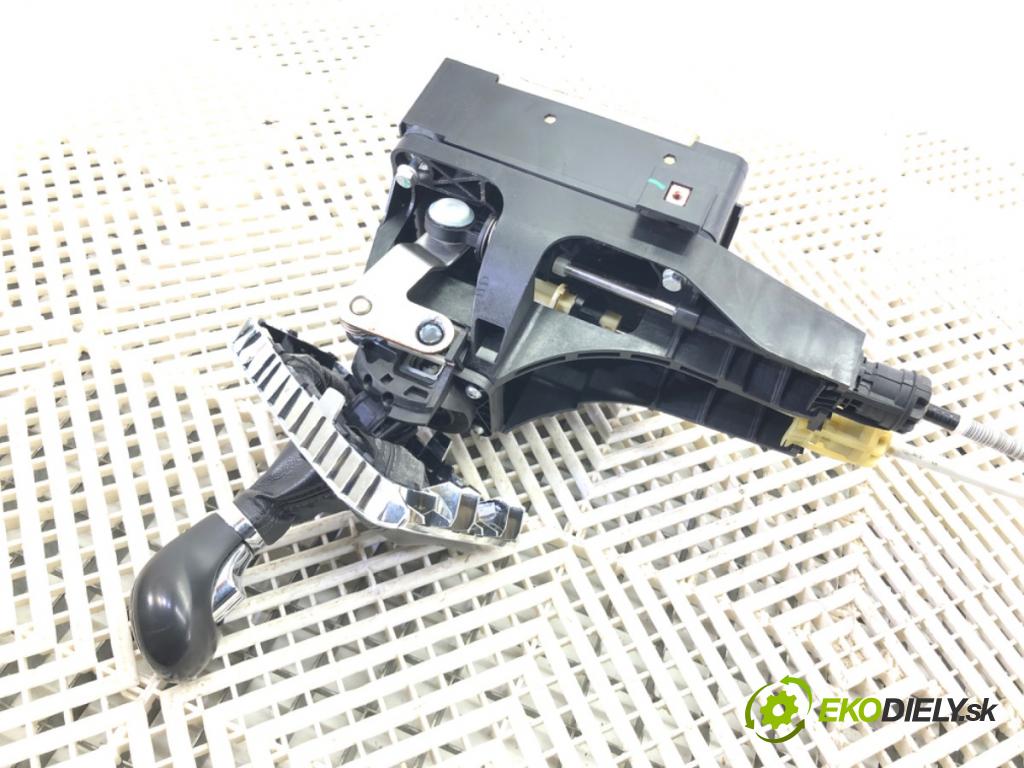 OPEL ASTRA J Sports Tourer (P10) 2010 - 2015    2.0 CDTI (35) 118 kW [160 KM] olej napędowy 2010 - 2015  Kulisa 55563829 (Rýchlostné páky / kulisy)