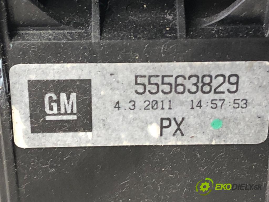 OPEL ASTRA J Sports Tourer (P10) 2010 - 2015    2.0 CDTI (35) 118 kW [160 KM] olej napędowy 2010 - 2015  Kulisa 55563829 (Rýchlostné páky / kulisy)