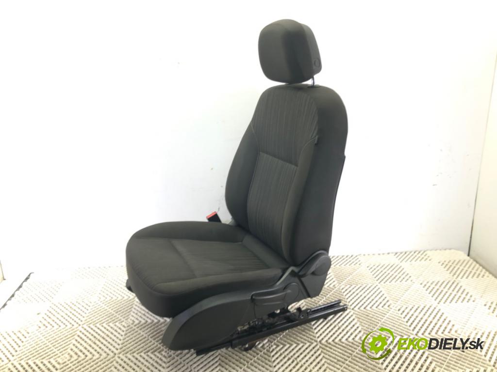 OPEL ASTRA J Sports Tourer (P10) 2010 - 2015    2.0 CDTI (35) 118 kW [160 KM] olej napędowy 2010 - 2015  Sedadlo ľavy predný