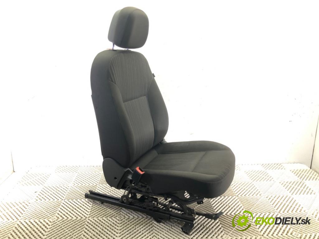 OPEL ASTRA J Sports Tourer (P10) 2010 - 2015    2.0 CDTI (35) 118 kW [160 KM] olej napędowy 2010 - 2015  Sedadlo ľavy predný