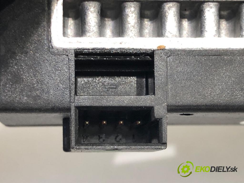 OPEL ASTRA J Sports Tourer (P10) 2010 - 2015    2.0 CDTI (35) 118 kW [160 KM] olej napędowy 2010 - 2015  topné těleso radiátor topení elektrická 13276271 (Radiátory topení)