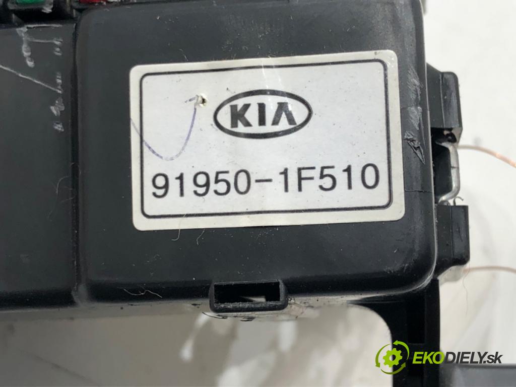 KIA SPORTAGE II (JE_, KM) 2004 - 2022    2.0 16V 4WD 104 kW [141 KM] benzyna 2004 - 2022  skříňka poistková 91950-1F510 (Pojistkové skříňky)