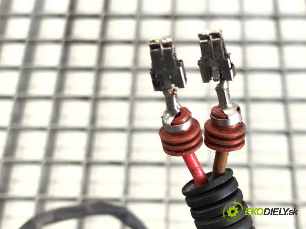 VW TRANSPORTER V Autobus (7HB, 7HJ, 7EB, 7EJ) 2003 - 2015    1.9 TDI 77 kW [105 KM] olej napędowy 2003 - 2009  Ventilátor klimatizácie 7H0959455D (Ventilátory chladičov klimatizácie)