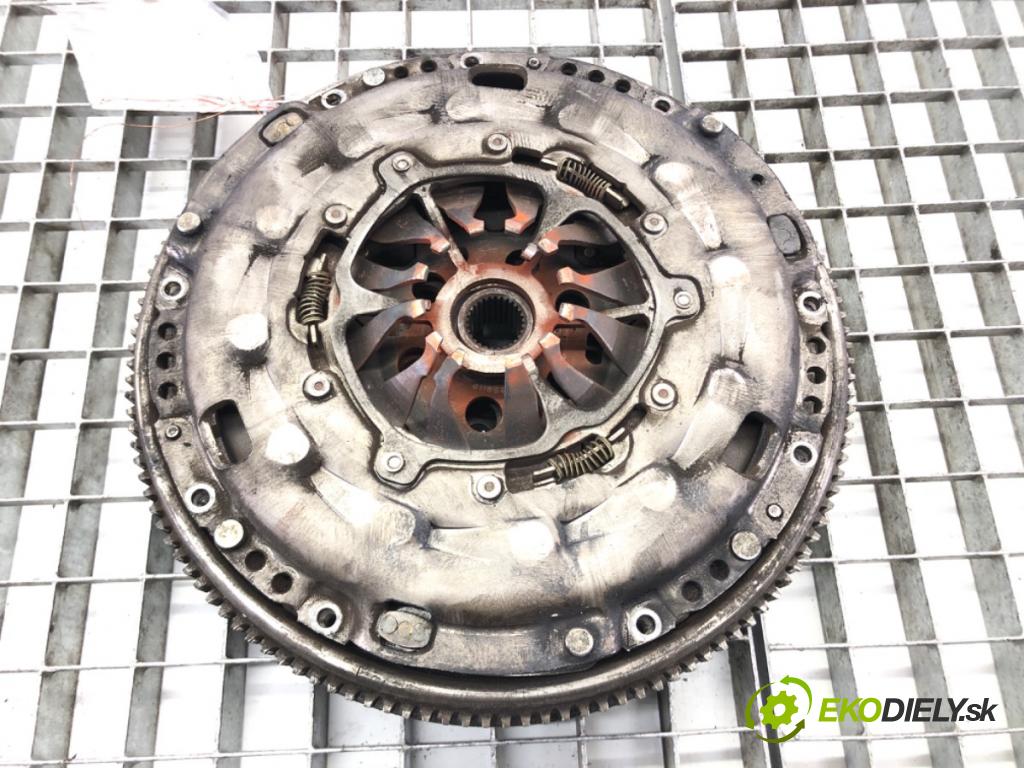 VW TRANSPORTER V Autobus (7HB, 7HJ, 7EB, 7EJ) 2003 - 2015    1.9 TDI 77 kW [105 KM] olej napędowy 2003 - 2009  Spojková sada (bez ložiska) 323064110 (Kompletné sady (bez ložiska))