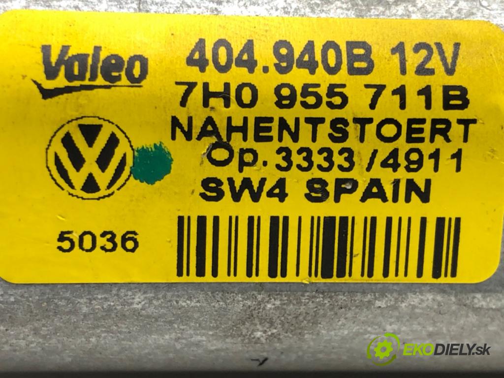 VW TRANSPORTER V Autobus (7HB, 7HJ, 7EB, 7EJ) 2003 - 2015    1.9 TDI 77 kW [105 KM] olej napędowy 2003 - 2009  motor stěračů zadní část levý 7H0955711B