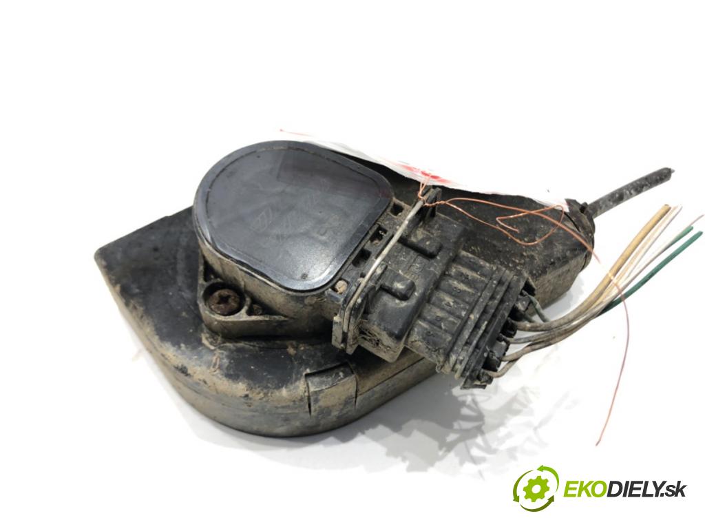 RENAULT SCÉNIC I nadwozie wielkoprzestrzenne (MPV) (JA0/1_, FA0_) 1999 - 2010    1.9 dCi RX4 75 kW [102 KM] olej napędowy 2000 - 2003  Potenciometer plynu  (Pedále)