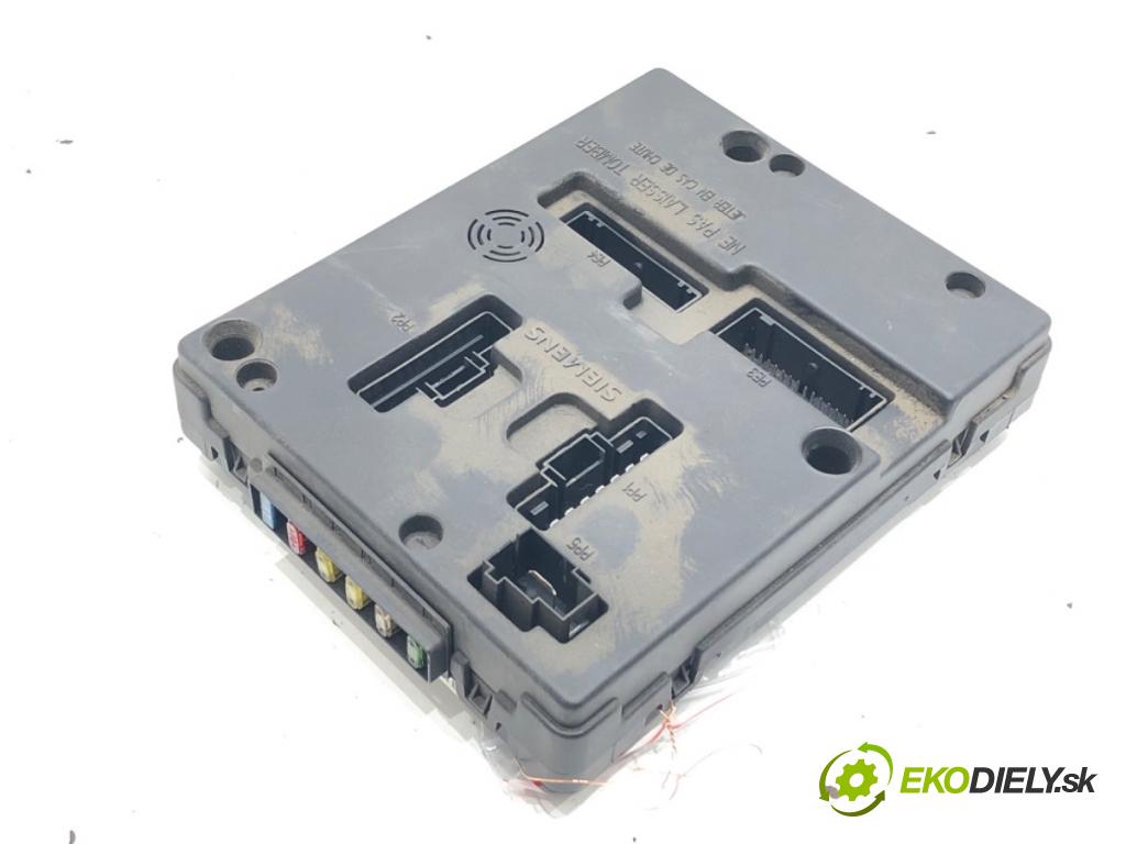 RENAULT SCÉNIC I nadwozie wielkoprzestrzenne (MPV) (JA0/1_, FA0_) 1999 - 2010    1.9 dCi RX4 75 kW [102 KM] olej napędowy 2000 - 2003  modul BSI 8200033521 (Pojistkové skříňky)