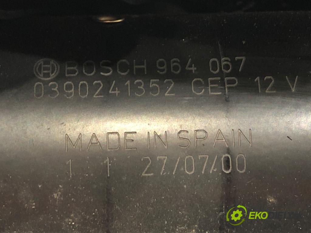 RENAULT SCÉNIC I nadwozie wielkoprzestrzenne (MPV) (JA0/1_, FA0_) 1999 - 2010    1.9 dCi RX4 75 kW [102 KM] olej napędowy 2000 - 2003  Mechanizmus stieračov predný 7700843523 (Motorčeky stieračov predné)