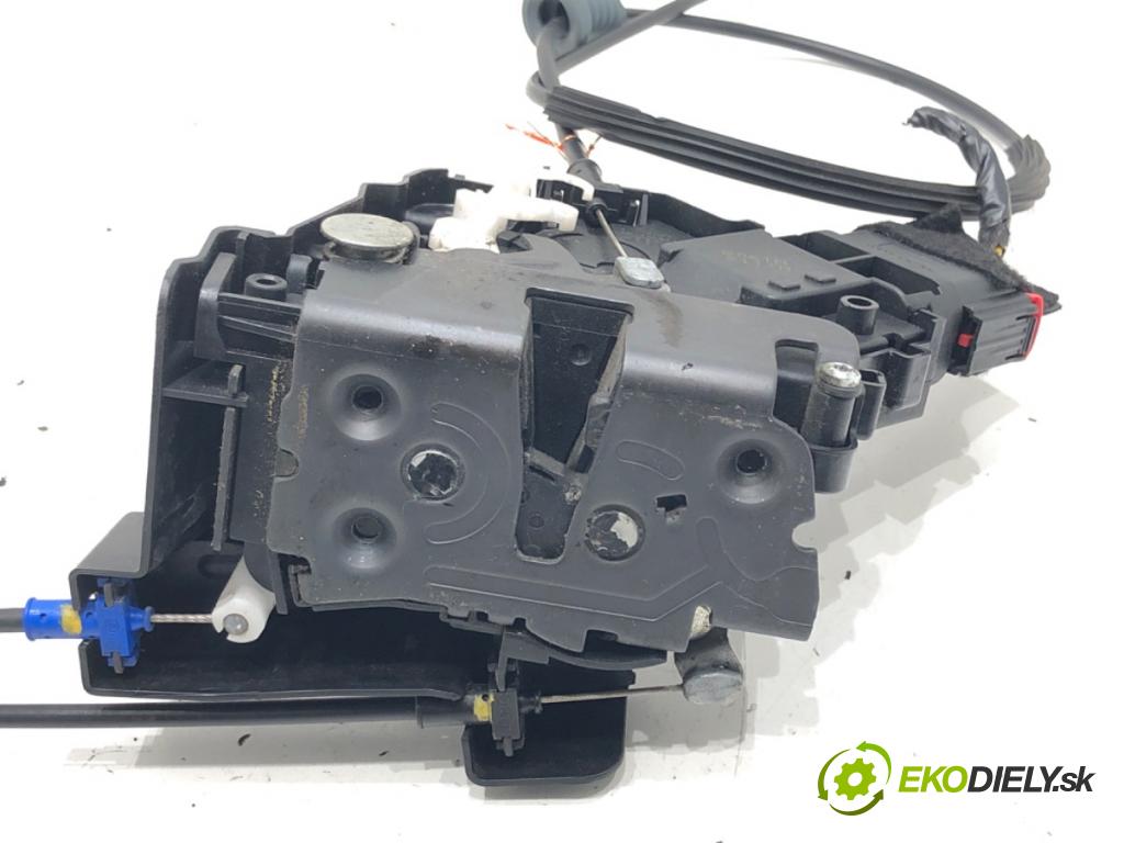 VOLVO C30 (533) 2006 - 2013    1.6 D2 84 kW [115 KM] olej napędowy 2010 - 2012  zámok dveře levý přední část 30799308
