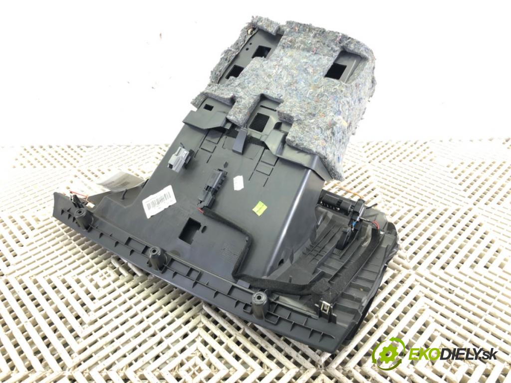 VOLVO C30 (533) 2006 - 2013    1.6 D2 84 kW [115 KM] olej napędowy 2010 - 2012  Priehradka, kastlík spolujazdca 39808618 (Priehradky, kastlíky)