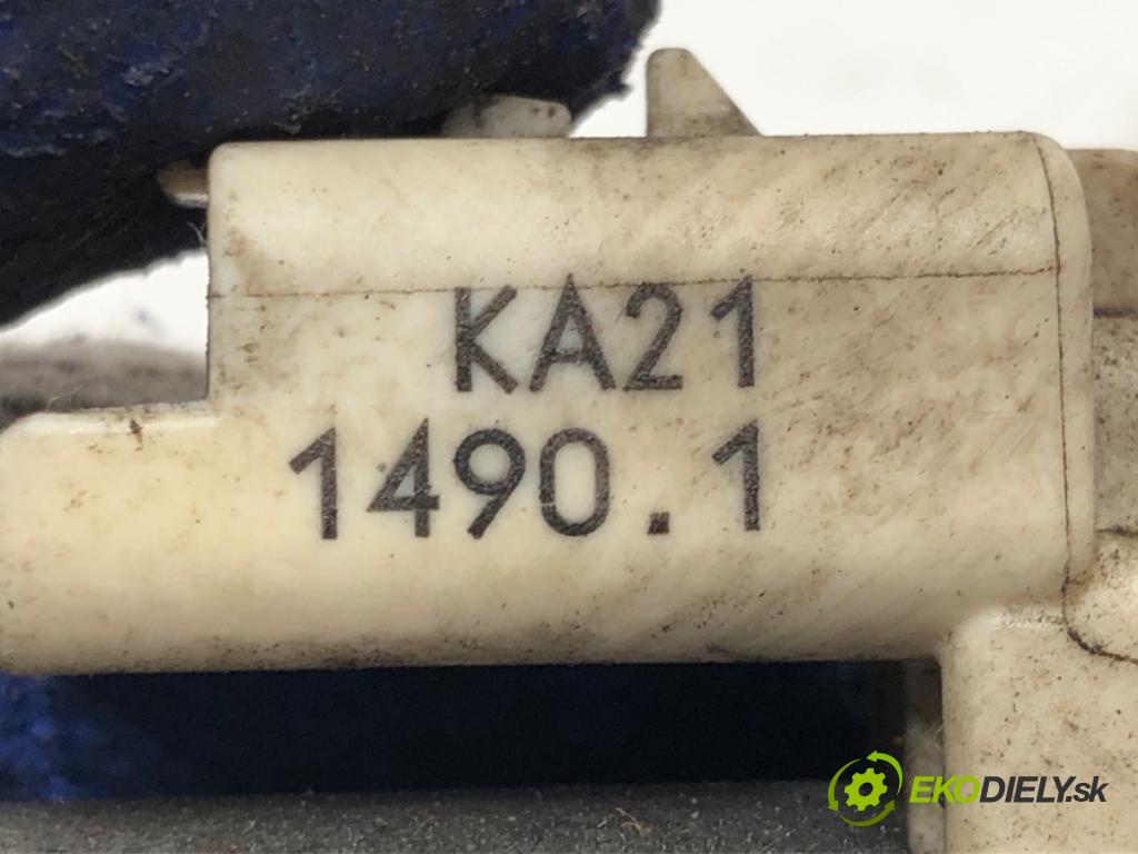 VOLVO C30 (533) 2006 - 2013    1.6 D2 84 kW [115 KM] olej napędowy 2010 - 2012  Regulátor tlaku paliva  (Ostatné)