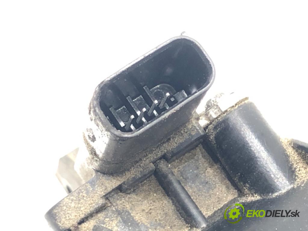 VOLVO C30 (533) 2006 - 2013    1.6 D2 84 kW [115 KM] olej napędowy 2010 - 2012  Váha vzduchu AV61-9C623-CB (Váhy vzduchu)