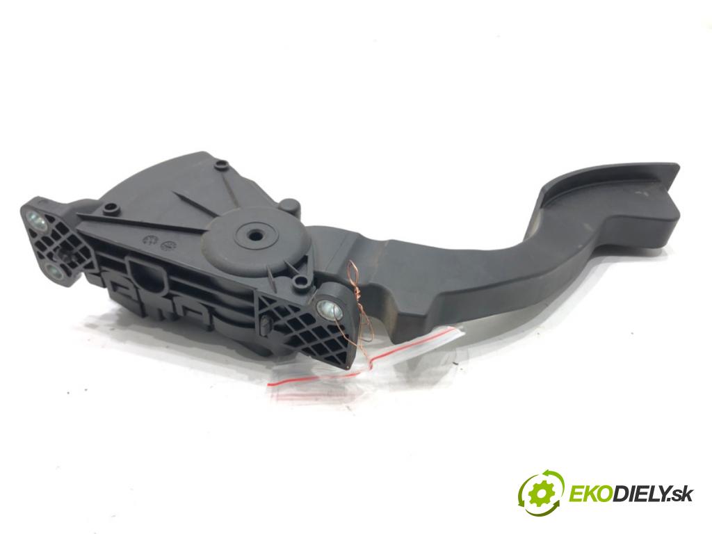 VOLVO C30 (533) 2006 - 2013    1.6 D2 84 kW [115 KM] olej napędowy 2010 - 2012  Potenciometer plynu 4M51-9F836-AK (Pedále)