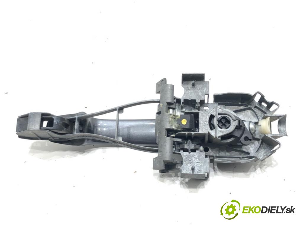 VOLVO C30 (533) 2006 - 2013    1.6 D2 84 kW [115 KM] olej napędowy 2010 - 2012  Kľučka vonkajšia ľavy predný 30784198