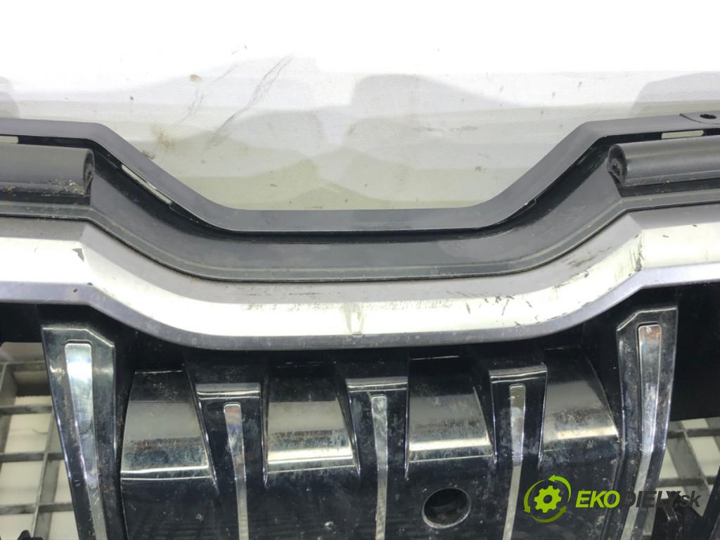 SKODA SUPERB IV Kombi (NZ5) 2023 -    2.0 TDI 110 kW [150 KM] olej napędowy 2023 -  mřížka maska 3P0853653A (Mřížky (masky) chladičů)