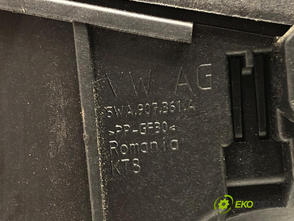 SKODA SUPERB IV Kombi (NZ5) 2023 -    2.0 TDI 110 kW [150 KM] olej napędowy 2023 -  skříňka poistková 5WA907361A (Pojistkové skříňky)