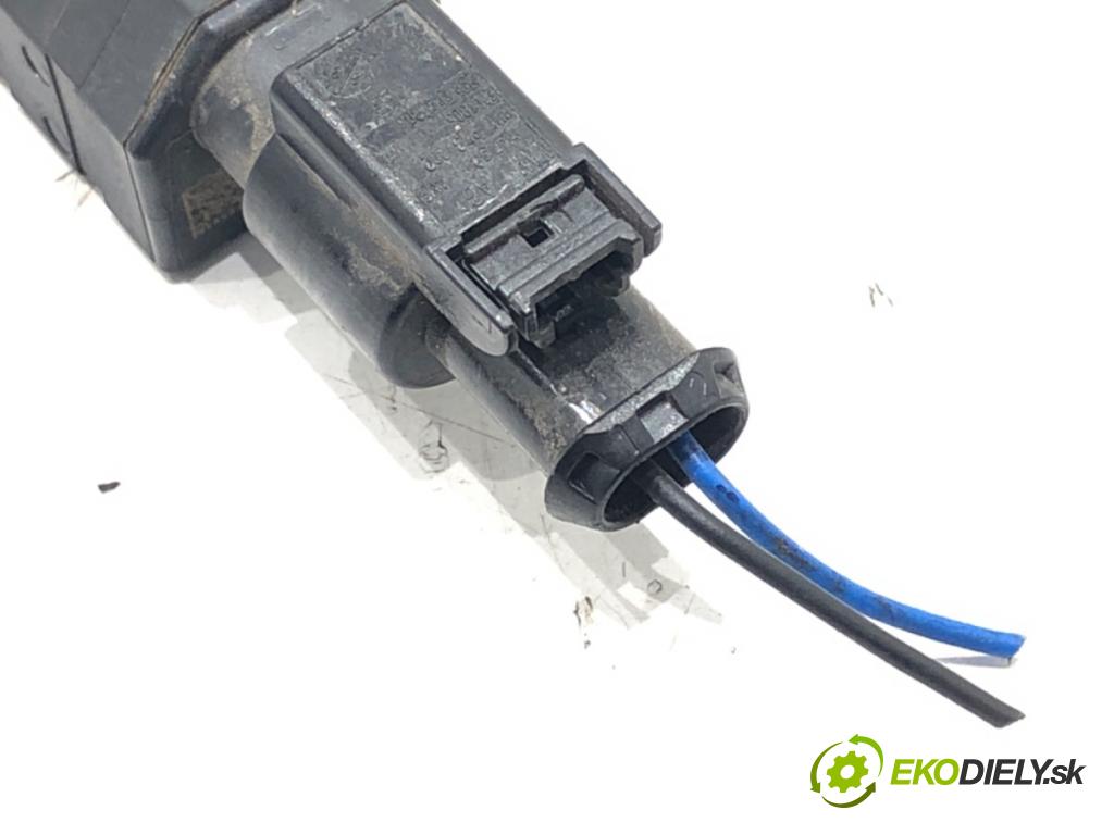 SKODA SUPERB IV Kombi (NZ5) 2023 -    2.0 TDI 110 kW [150 KM] olej napędowy 2023 -  Zosilňovač Antenní: 5WA962131 (Zosilňovače)