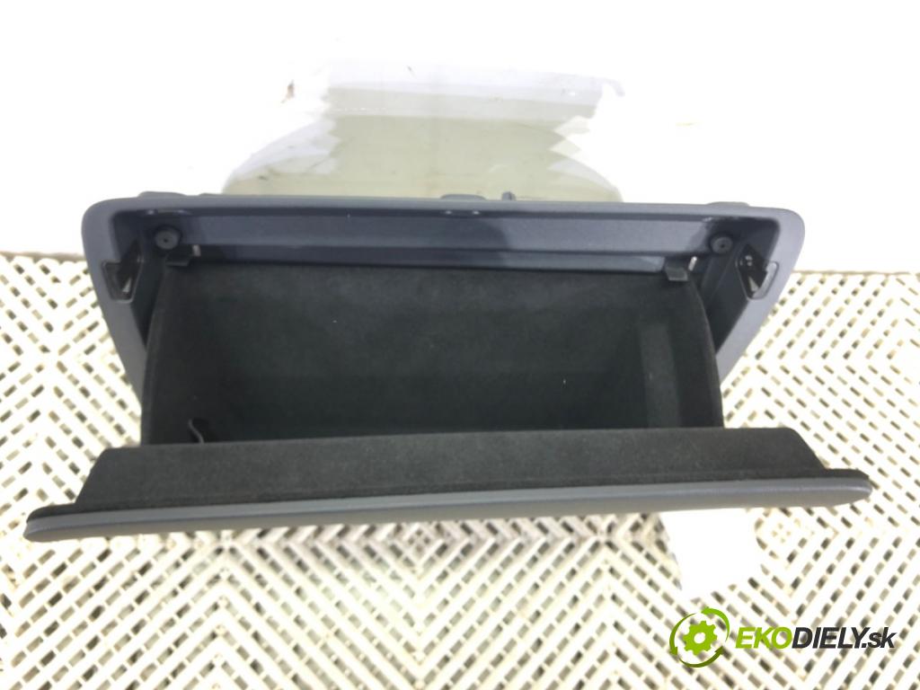 SKODA SUPERB IV Kombi (NZ5) 2023 -    2.0 TDI 110 kW [150 KM] olej napędowy 2023 -  Priehradka, kastlík spolujazdca  (Priehradky, kastlíky)