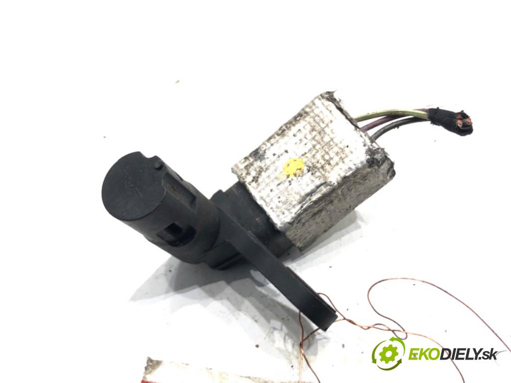 LAND ROVER RANGE ROVER SPORT I (L320) 2005 - 2013    3.0 D 4x4 180 kW [245 KM] olej napędowy 2009 - 2013  snímač pozice vačkového hřídele 9X2Q12K073AB (Snímače polohy kliky, vačky)