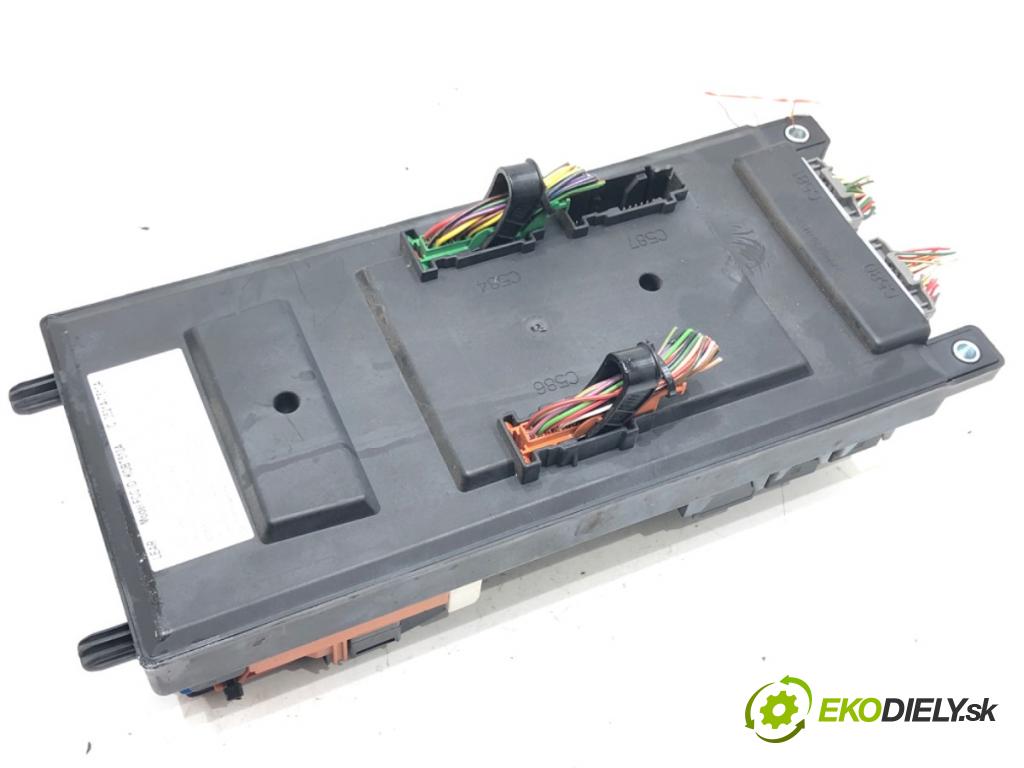 LAND ROVER RANGE ROVER SPORT I (L320) 2005 - 2013    3.0 D 4x4 180 kW [245 KM] olej napędowy 2009 - 2013  modul BSI AH22-14F041-BG (Pojistkové skříňky)