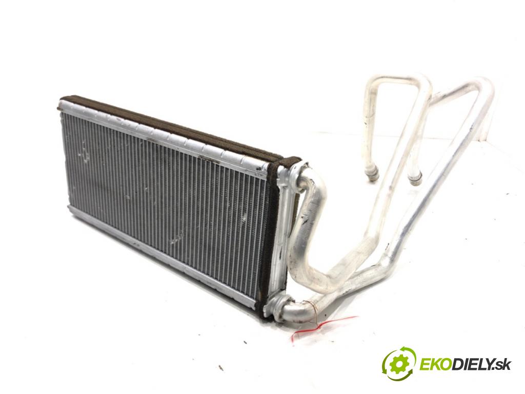 LAND ROVER RANGE ROVER SPORT I (L320) 2005 - 2013    3.0 D 4x4 180 kW [245 KM] olej napędowy 2009 - 2013  topné těleso radiátor topení  (Radiátory topení)