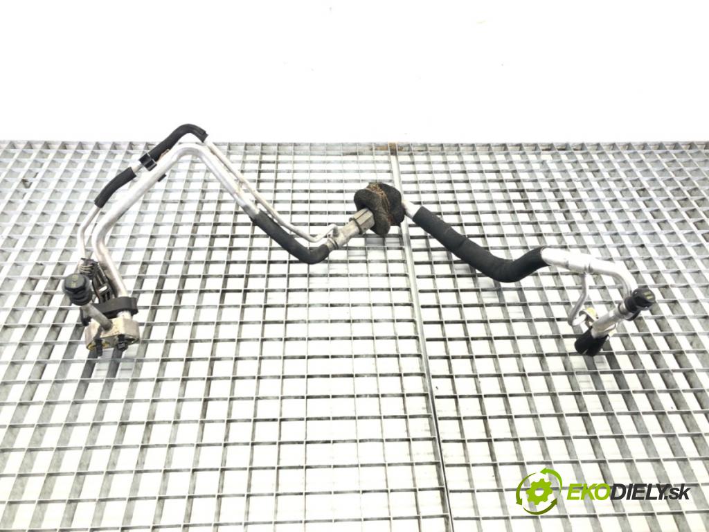 LAND ROVER RANGE ROVER SPORT I (L320) 2005 - 2013    3.0 D 4x4 180 kW [245 KM] olej napędowy 2009 - 2013  rúrka klimatizácie  (Rúrky klimatizácie)